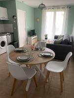 Appart COSY F2 Disneyland/Val d'Europe - Bed and Breakfast Montévrain