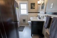 Craftsmen Charmer with Easy City & Airport Access - Bed and Breakfast Pittsburgh