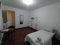 Single Room with Shared Bathroom