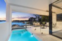 Luxury Waterside Home - B&B Sydney