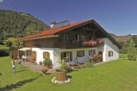 B&B Wallgau - Ferienwohnung Alpenwelt - Bed and Breakfast Wallgau