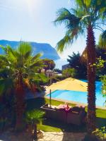 Astoria Villa maison d hôtes Appartement vue mer avec piscine - B&B Cassis