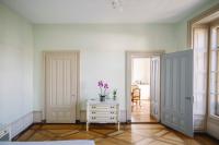 Kamer met Kingsize Bed en Uitzicht op Meer