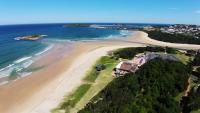 Beachlander Self-Contained Holiday Apartments - B&B Coffs Harbour