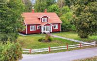 B&B Älmeboda - Gorgeous Home In lmeboda With Kitchen - Bed and Breakfast Älmeboda
