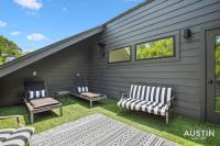 Modern Luxury Home - Minutes from Lady Bird Lake - B&B Austin