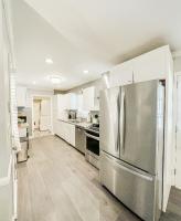 In-Shower Sauna, Fenced Yard w Deck & BBQ Near ATL - B&B Tucker