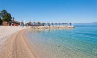 Apartments Malenica, Njivice, Croatia, 200 m from the sea - Chambres d'hôtes Njivice