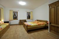 Camera Quadrupla senza Cucina