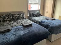 B&B Liverpool - 2 bed house near Sefton Park & Lark Lane - Bed and Breakfast Liverpool