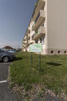 La Colline - Pont-Hébert - com - Grand Parking gratuit, De 1 à 4 personnes, Tout équipé, Netflix, Amazon Prime Gratuits et Illimités, Matelas Emma, Lave Linge, Vue sur la Vallée, RDC - Chambres d'hôtes Pont-Hébert