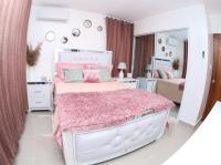 Luxurious 3-Bedroom Apartment with Pool & 24/7 security - B&B Santiago de los Caballeros