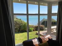 Tegfryn (Sleeps 8), 5*, Sea View, Borth y Gest - B&B Porthmadog