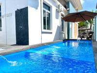 B&B Malakka - Bandar Melaka Family Bungalow Private Pool BBQ WiFi Netflix - Bed and Breakfast Malakka