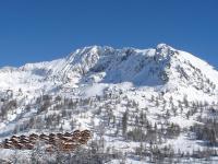 Chalet haut de gamme à Isola 2000, proximité pistes, 6 couchages, Wi-Fi inclus - Chambres d'hôtes Isola