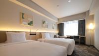 Premium Twin Room with Sofa Bed - Mid Floor/Non-Smoking