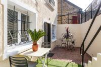 LA TERRASSE - FIBRE - PARKING GRATUIT - Proche écoles et entreprises - B&B