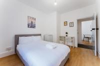 B&B London - Mile end Double rooms 86a - Bed and Breakfast London