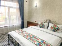 Deluxe Double Room with Private Bathroom