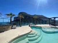 B&B Gibraltar - Apt with pools, spa, views and central location - Bed and Breakfast Gibraltar