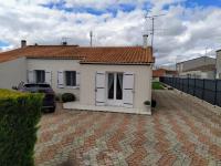 Maison plain pied avec jardin, terrasse et veranda - Ferienwohnung