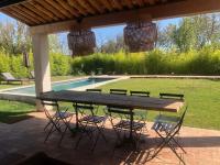 B&B Grimaud - Villa neuve et moderne avec piscine à Grimaud - Bed and Breakfast Grimaud