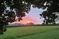 Gîte CASTANDEL LE HAUT - Bed and Breakfast Fréjairolles