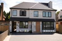 Walnut Flats-F4, 2-Bedroom with Ensuite - Parking, Netflix, WIFI - Close to Oxford, Bicester & Blenheim Palace - Chambres d’hôtes