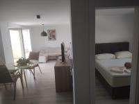 Apartment mit Terrasse