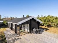 B&B Sæby - Holiday Home Gytha - 150m from the sea in NE Jutland by Interhome - Bed and Breakfast Sæby