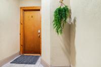 Sleeps 5 near ferry, train to Boston and downtown 3br apartment - B&B New Bedford