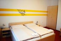 Tweepersoonskamer met 1 of 2 Bedden en een Extra Bed