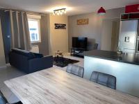 Appartement plein centre ville st dié des Vosges - Bed and Breakfast