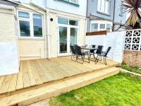 Portsmouth 3 Bedroom Getaway, sleeps 6 - B&B