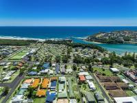 Whispering Pines Unit 3, 7 Waratah Lane Evans Head - B&B
