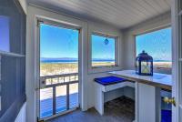 Cape Cod Oceanfront Retreat—Bay Creek Views - B&B East Sandwich