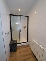 T2 AVEC TERRASSE - B&B Oloron-Sainte-Marie