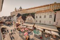 B&B Melk - Madar Café Restaurant zum Fürsten - Bed and Breakfast Melk