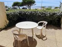 Studio moderne RDC avec garage et terrasse - FR-1-550-21 - B&B