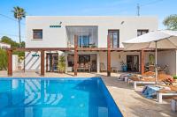 Villa Moai - PlusHolidays - Chambres d’hôtes Casas de Torrat