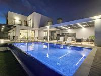 Villa de la Ponte by Atlantic Holiday - Bed and Breakfast Arco da Calheta