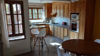 Departamento-patio-pileta - Bed and Breakfast