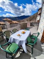 Casa Balcón de Los Pirineos - Gavín Biescas - B&B Gavín