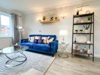 2 Bedroom Apartment, Free Parking, WiFi & Netflix - B&B