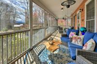 B&B Waynesville - Cozy Home with Fire Pit, Near Great Smoky Mountains! - Bed and Breakfast Waynesville