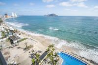 Heated Pool Stunning Las Gavias Golden - B&B