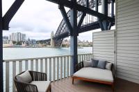 Harbour Bridge Balcony, Suite, 1 King, Harbour Bridge view