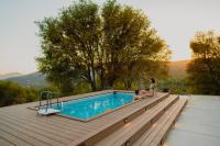 Boho chic oasis by Casa Oso with pool, spa and views - B&B Ahwahnee