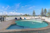 Miss Alex l Beachfront Babe l Pool and Parking - Ferienwohnung Maroochydore