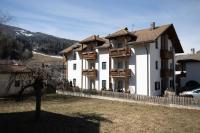 AT 138 - Via Pusteria 22, Roulette